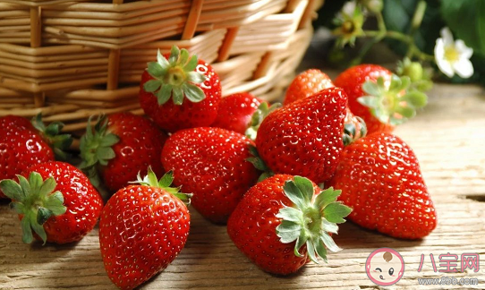 草莓一天吃多少颗比较好 草莓吃多了会长胖吗