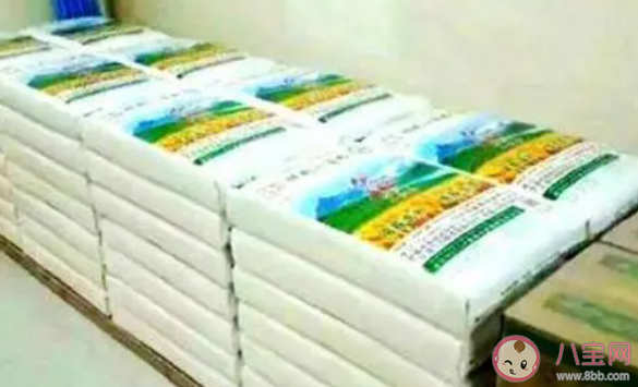 辽宁一超市蔬菜摆放太整齐引围观这么回事 蔬菜可以摆得多整齐