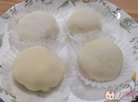 第一次做雪媚娘的朋友圈说说 自己做的雪媚娘心情感慨句子