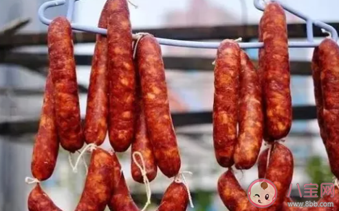 一根腊肠相当于喝了5茶勺油是真的吗 吃腊肠会长胖吗