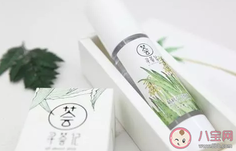 寻荟记积雪草冰川泥面膜使用起来怎么样 寻荟记积雪草冰川泥面膜测评介绍