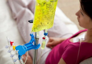 化疗期间白细胞太低吃什么好 改善白细胞降低症状的食物