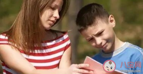 怎么看男性青少年女性化 要有阳刚之气是性别偏见吗