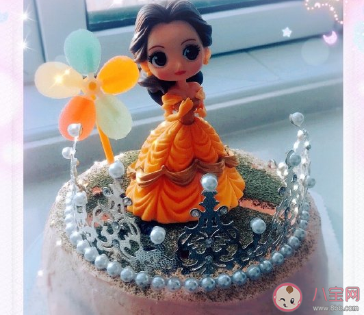 女儿第一个生日怎么发朋友圈说说 女儿第一个生日心情感言句子