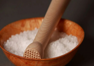 炒菜吃吃粗盐好还是细盐好 为什么粗盐不可以吃