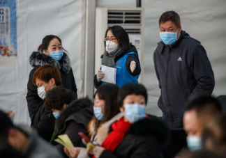 打新冠疫苗后为什么不能带走走按压棉签 注射新冠疫苗后有什么需要注意的