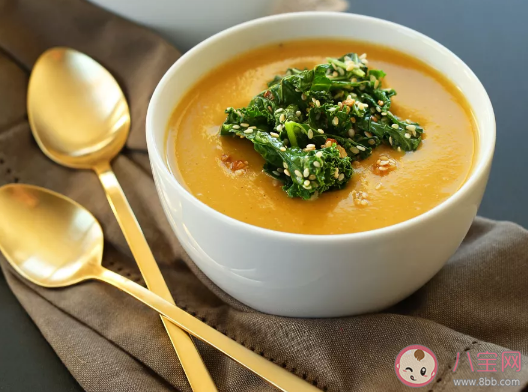 长南瓜和圆南瓜的区别到底在哪里 长南瓜和圆南瓜的营养价值一样吗