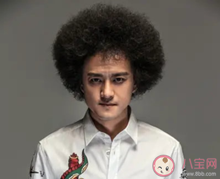 只要你相信我闭上眼就能到达是什么歌 《送你一朵小红花》歌词在线听歌