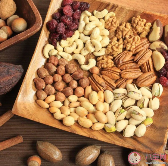 变味的坚果还能吃吗 吃了发霉的坚果有什么危害