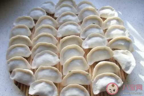 明朝元旦拜年要作匾食匾食指 支付宝蚂蚁庄园2月7日问题答案：