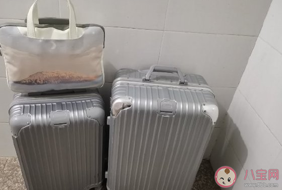 回农村过年的句子经典说说 过年回农村幽默搞笑句子。