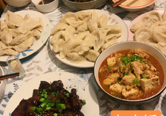 大年三十一家人吃团圆饭心情说说 一家人吃团圆饭的感言感慨大全