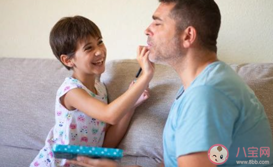 为什么现在的男生越来越娘 如何让孩子有阳刚之气