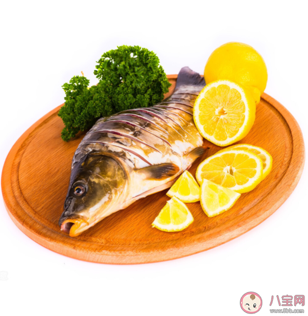 吃鱼卡刺不要喝醋吞馒头 吃鱼被刺卡住了怎么办