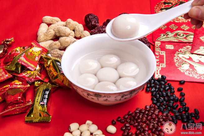 元宵节汤圆吃单数还是双数 元宵和汤圆哪个好吃 元宵节汤圆吃单数还是双数 元宵和汤圆哪个好吃