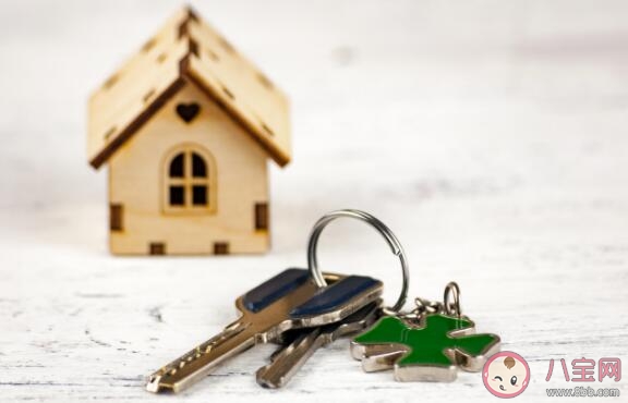 年轻人买房应该靠家里吗 年轻人靠父母买房是啃老吗