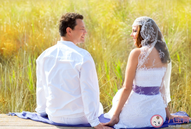 晚婚是必然现象吗 为什么现在晚婚的人越来越多 晚婚是必然现象吗 为什么现在晚婚的人越来越多