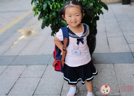 女儿第一天上幼儿园怎么发朋友圈 女儿入园第一天心情感慨 女儿第一天上幼儿园怎么发朋友圈 女儿入园第一天心情感慨