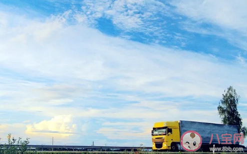 2021关于妇女节的心情短语说说 三八妇女节朋友圈配图文案