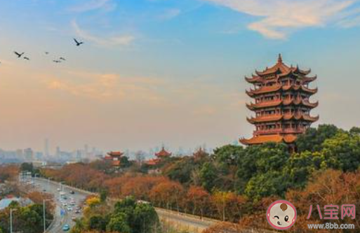 晴川历历汉阳树芳草萋萋鹦鹉洲和哪个地名有关 蚂蚁庄园2月25日答案