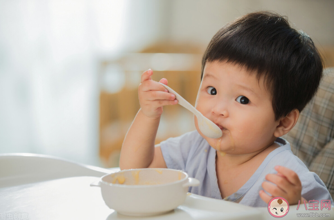 小朋友晚上吃饭要吃七八分饱吗 宝宝合理饮食的建议