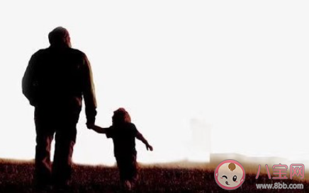 孩子到底该不该让父母来带 父母有义务帮忙带孩子吗