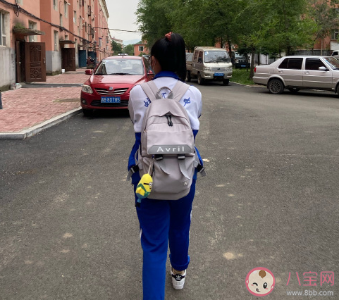 小孩开学了家长怎么发表朋友圈 小孩终于开学了心情感慨大全