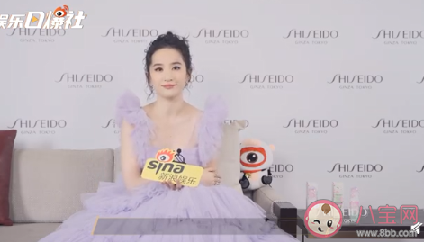 刘亦菲用了18年的椅子是怎样的 还有9年的围巾10年的羽绒服