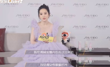 刘亦菲谈女性美说了什么 刘亦菲关于美的定义
