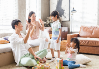 父母情商低会影响孩子吗 哪些低情商行为会伤害孩子