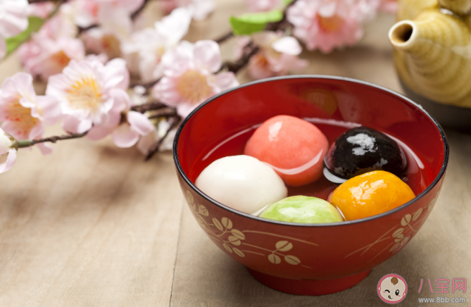 甜甜糯糯的汤圆适合早餐吃吗 汤圆适合什么时间吃 甜甜糯糯的汤圆适合早餐吃吗 汤圆适合什么时间吃