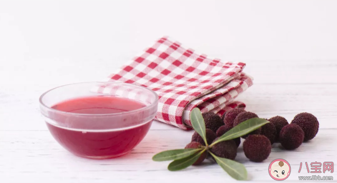 杨梅掉色是添加了人工色素吗 杨梅为什么会掉色