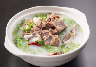 骨头汤里加醋有利于补钙吗 喝骨头汤不补钙反而长肉