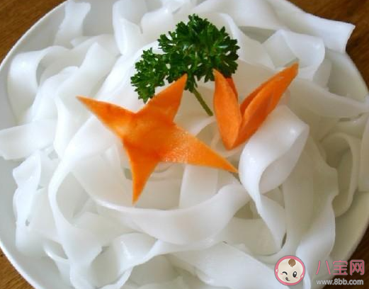 粉皮中明矾超标会有哪些危害 为什么粉皮中会加明矾 粉皮中明矾超标会有哪些危害 为什么粉皮中会加明矾