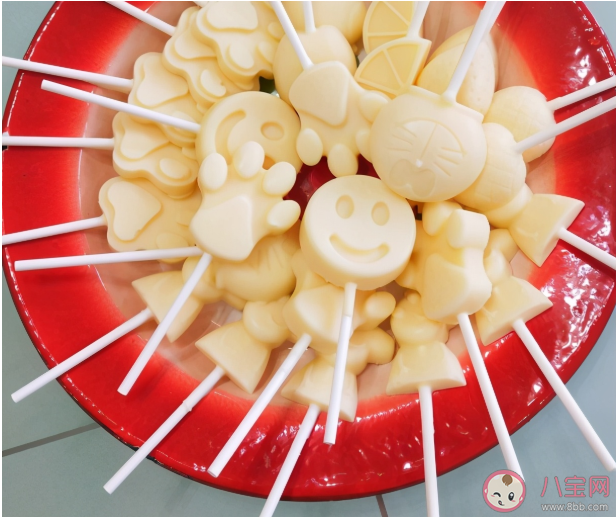 儿童奶酪棒能天天吃吗 宝宝不宜过早食用奶酪