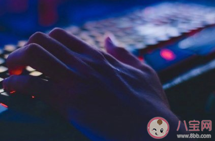 网吧一年倒闭超12000家怎么回事 为何网吧逐渐没落了