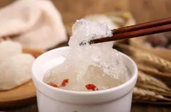 4-5岁孩子可以吃燕窝吗 5岁宝宝该怎么补充营养