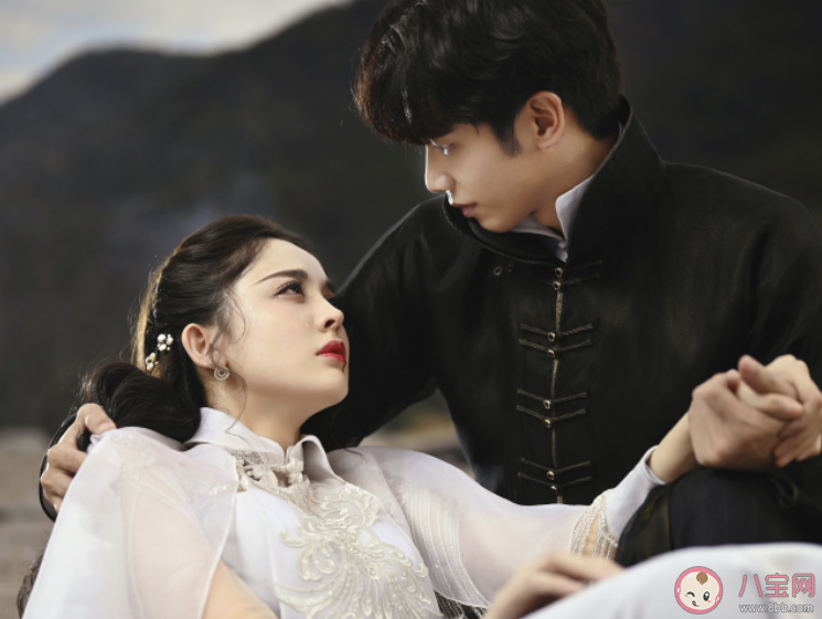 《十二谭》小说各人物大结局是什么 夜明和金性坚最后在一起了吗