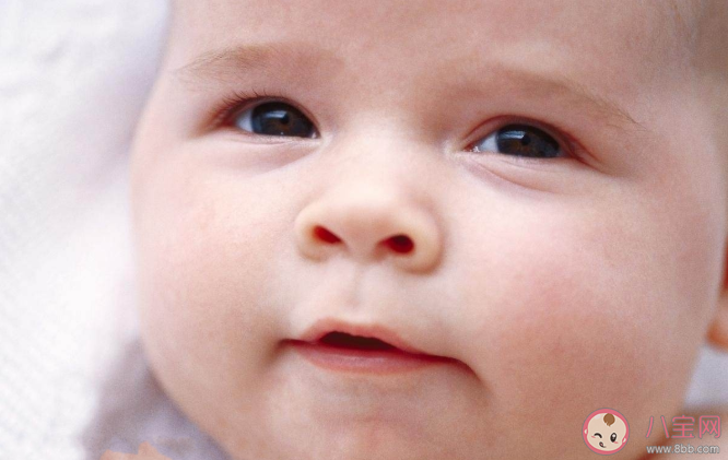 宝宝生理性鼻塞和病理性鼻塞有什么区别 宝宝鼻塞5步处理方法