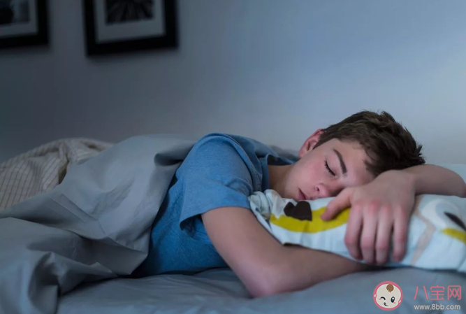 教育部明确哪3个重要时间保睡眠 中小学生正常睡眠如何保证