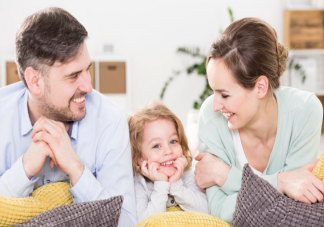 哪几类父母对孩子成长不利 做一个好父母应该学会的六个字