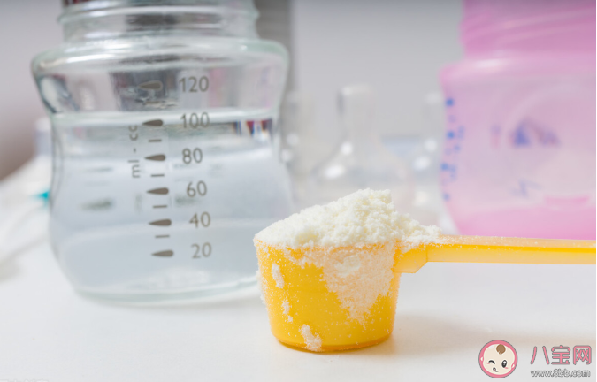 冲奶粉多一勺和少一勺差别很大吗 冲奶粉的5个小细节要注意