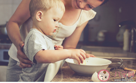 对孩子表扬和奖励有什么区别 鼓励孩子的正确方法