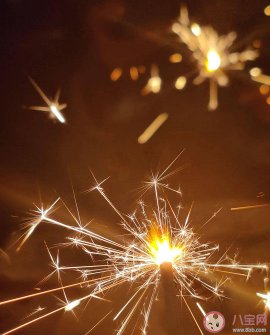 2021年第100天朋友圈文案 2021年第100天发朋友圈正能量语录