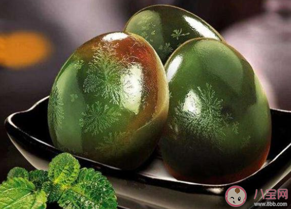 蚂蚁庄园4月11日答案：有些皮蛋上有松枝样的花纹还能放心食用吗