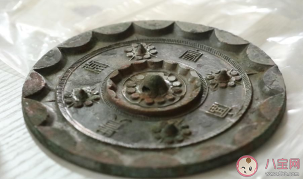 2000多年西汉铜镜仍光可鉴人是怎么回事 铜镜最长保存时间是多久 2000多年西汉铜镜仍光可鉴人是怎么回事 铜镜最长保存时间是多久