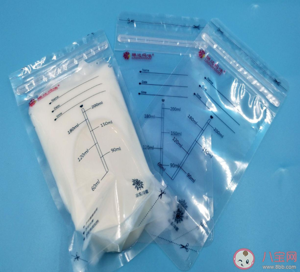 母乳解冻科学正确方法 两种错误做法要不得 母乳解冻科学正确方法 两种错误做法要不得