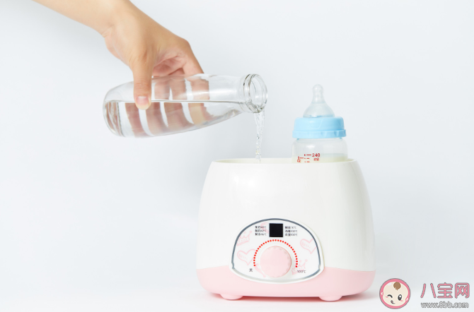 母乳解冻科学正确方法 两种错误做法要不得 母乳解冻科学正确方法 两种错误做法要不得