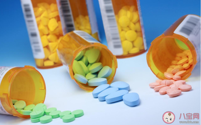 家里的药过期了还没吃完能直接扔吗 过期药品怎么处理 家里的药过期了还没吃完能直接扔吗 过期药品怎么处理