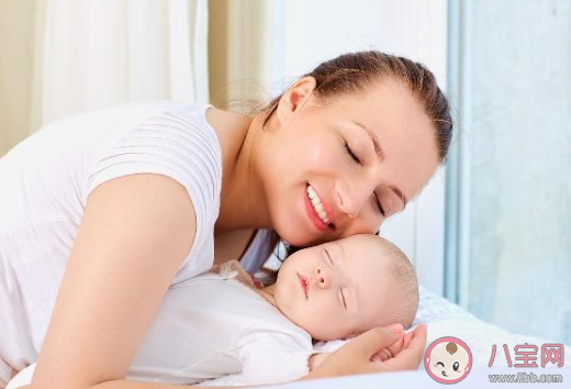 10-12个月宝宝如何喂养 10-12个月宝宝辅食吃什么 10-12个月宝宝如何喂养 10-12个月宝宝辅食吃什么